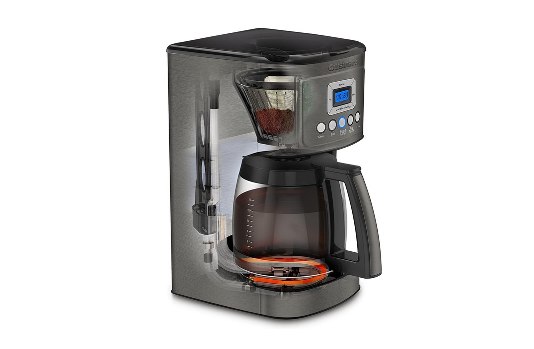 Read more about the article Cuisinart DCC-3200BKSP1 Carafe Coffee Maker